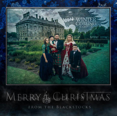 Kelly Clarkson Channels Game of Thrones for Epic Christmas Card