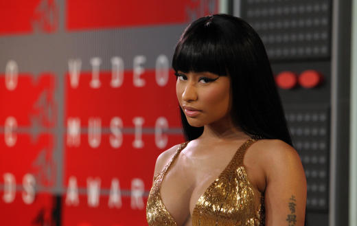 Nicki Minaj: NOT Engaged To Meek Mill, Just Loves Diamond Rings